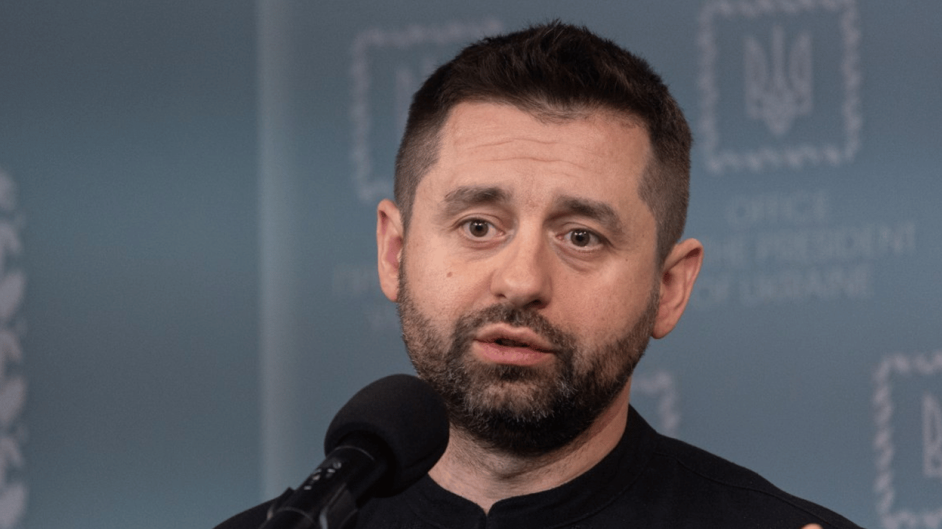 Arahamija erläutert Selenskyjs Vorstoß zur Einberufung von Abgeordneten: Entweder Mandat oder Militärdienst