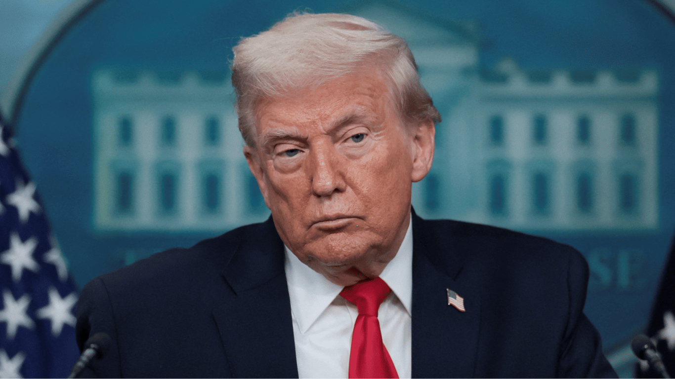 Трамп обговорює санкції США