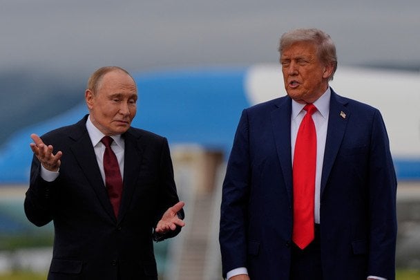 Трамп і Путін обговорюють мир