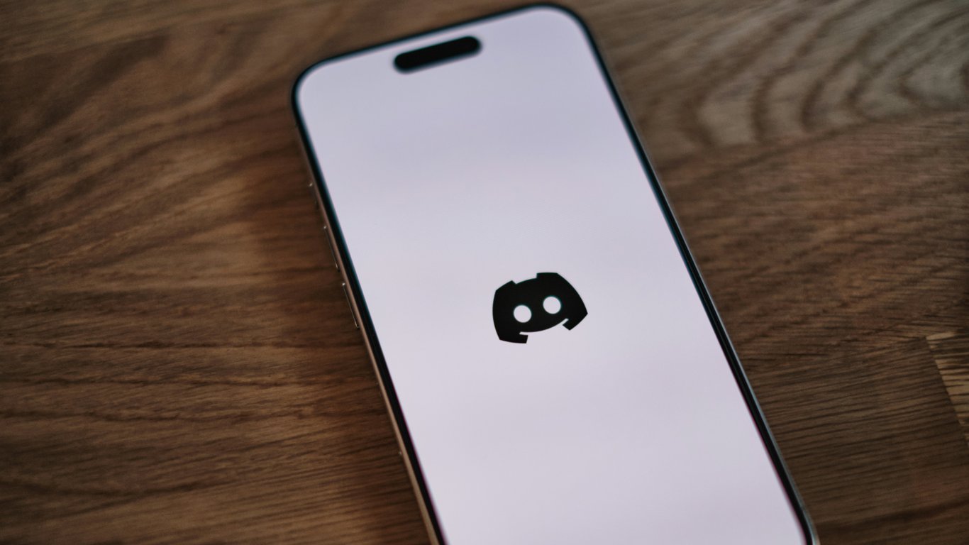Discord to Enact Global Default Safety Settings for Teenagers in March 2026