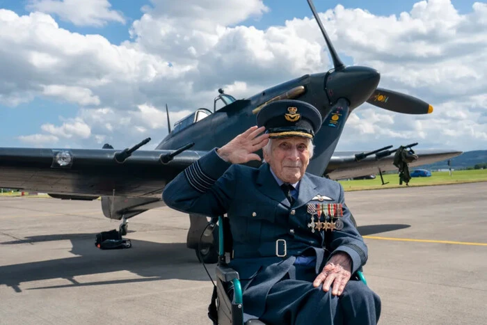 Battle of Britain pilot has died