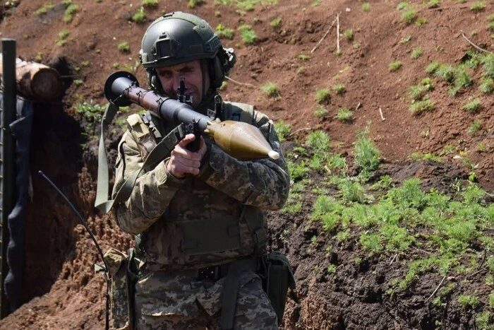195 боевых столкновений за сутки: как ВСУ сдерживают наступление оккупантов