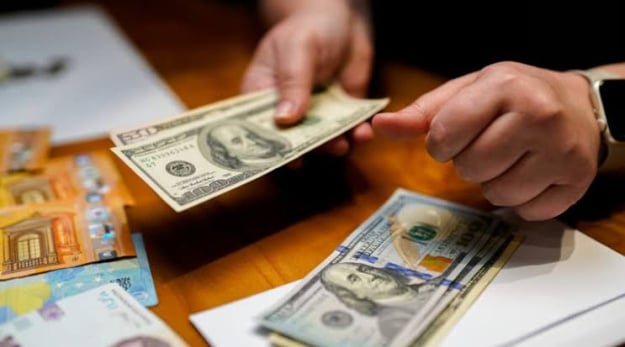 Dollar und Euro legen zu: Neue Wechselkurse am 13. Juli im Überblick