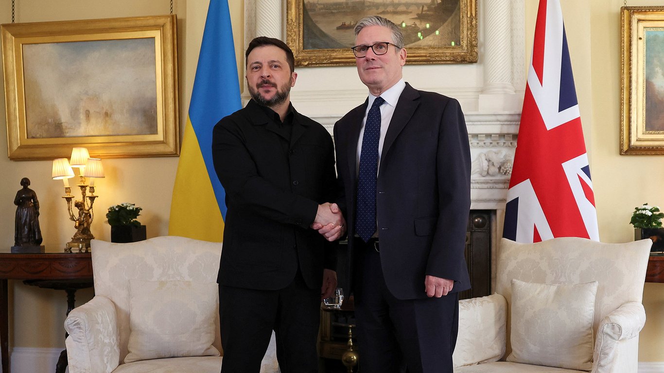 Зеленський та Стармер підписують безпекову угоду