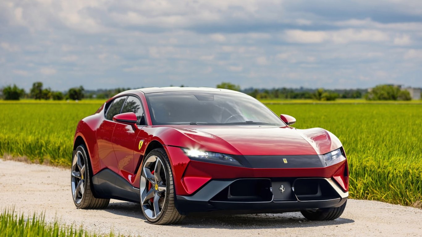Jony Ive, były szef designu Apple, projektuje pierwsze elektryczne Ferrari o nazwie Luce