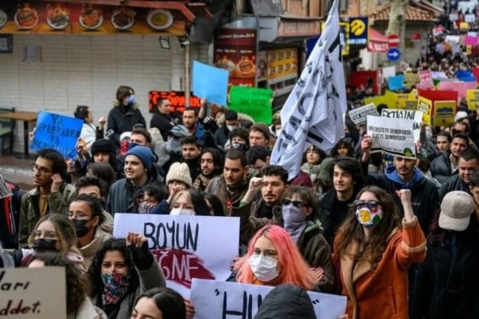 Politische Protestaktionen haben den Tourismus in Istanbul zum Einsturz gebracht