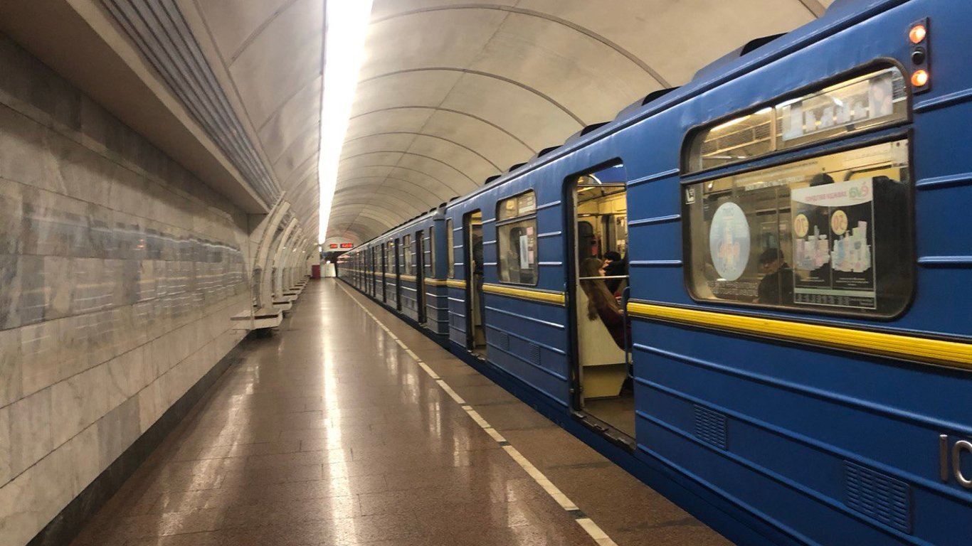 Недобудована станція метро Києва