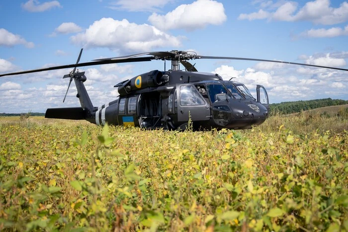 Чеські волонтери передали Україні Black Hawk: збір коштів підтримали 20 тисяч людей