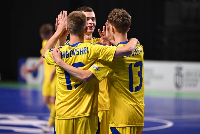 Die U-19-Futsal-Nationalmannschaft der Ukraine besiegte Italien und erreichte das Halbfinale der Euro