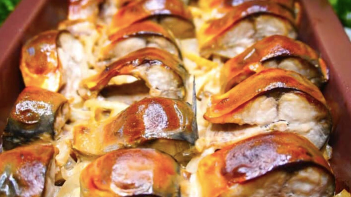 Soczysta makrela z piekarnika w pół godziny – prosta marynata gwarantuje smak