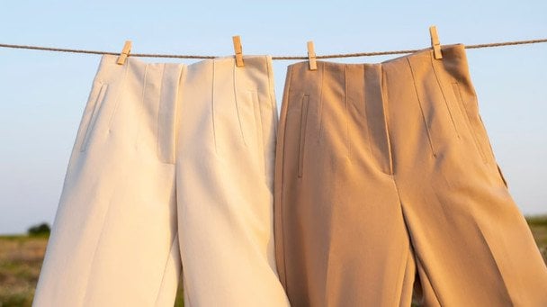 Moda 2026: lata 80. wracają w kratkę i rurkach