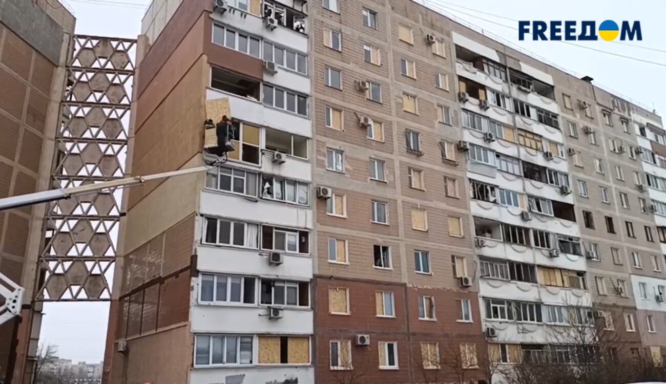 Ночной удар дронов по жилому району Запорожья: есть жертвы и пострадавшие
