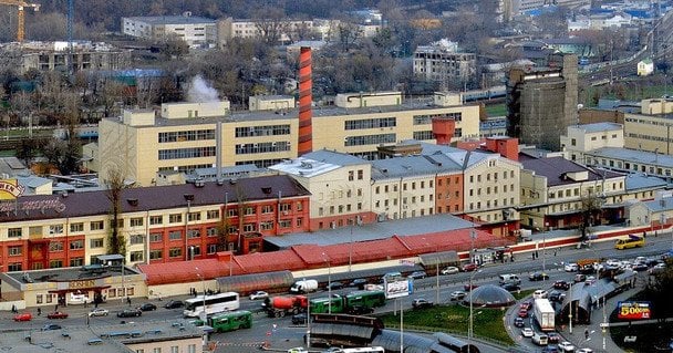 Руйнування фабрики Roshen після обстрілу