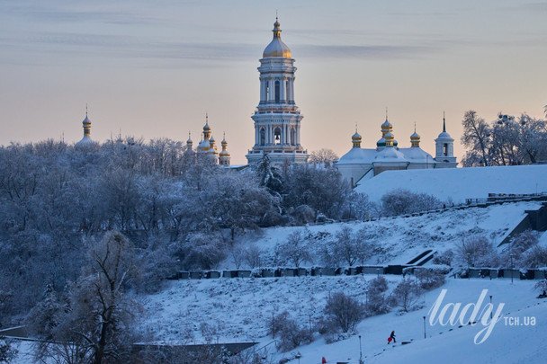 16 февраля в Киеве объявлено штормовое предупреждение из-за снегопада и гололеда