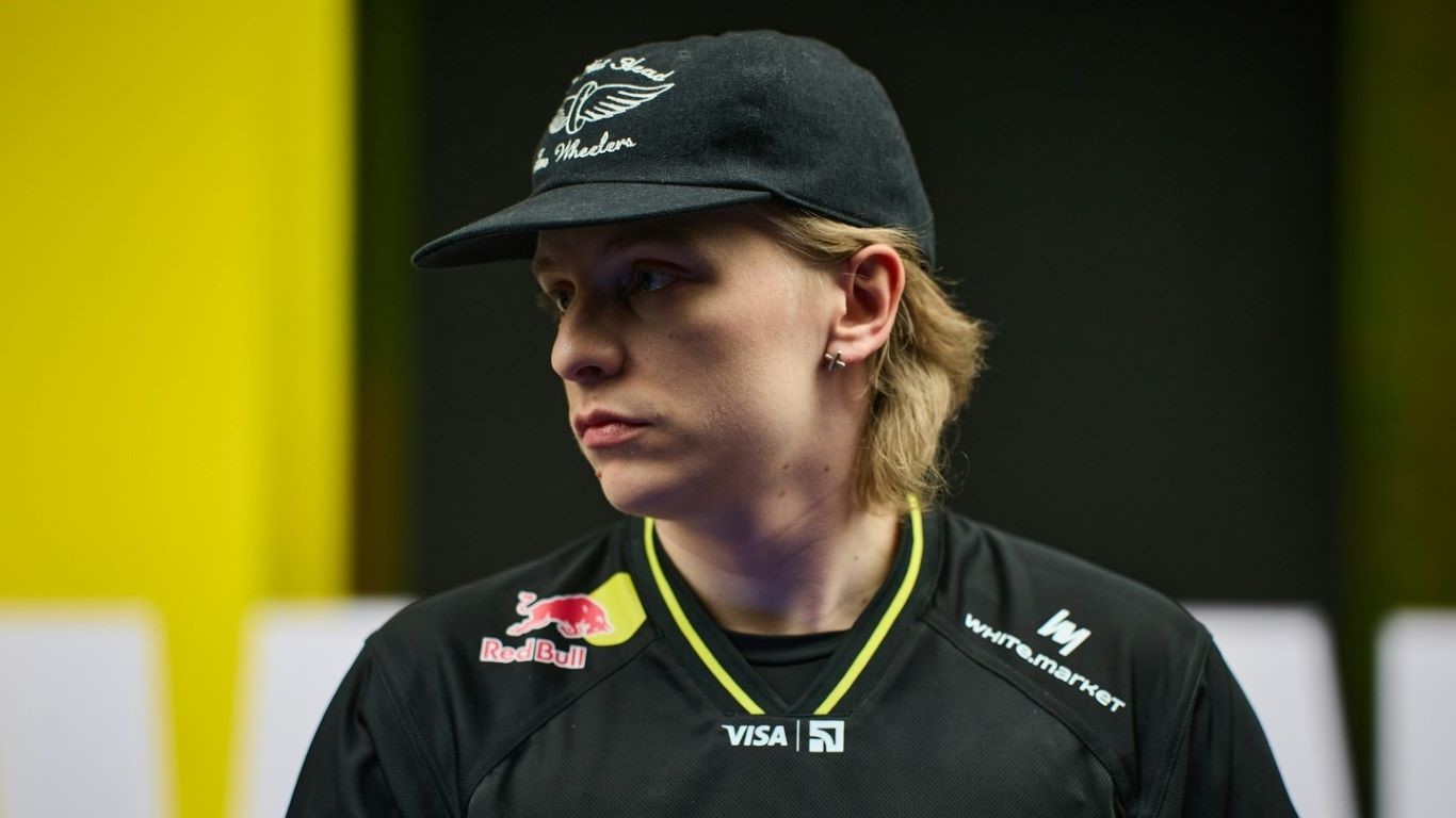 NAVI проиграла финал BLAST 0:3
