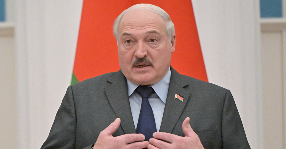 Lukashenko Apologizes to Zelensky: What’s Behind the Surprise Gesture?