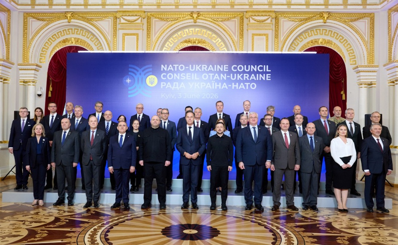 Україна та НАТО за столом