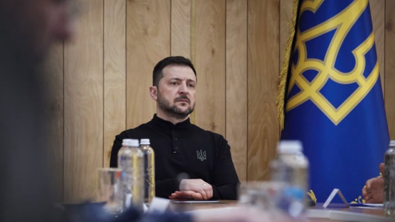 Зеленський підписує закон про продовження мобілізації