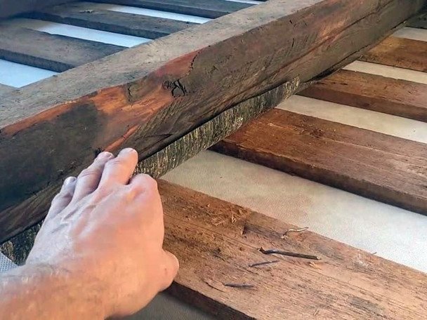 Finska metoda na ciepłą podłogę: 100 mm izolacji zamiast kabli grzewczych