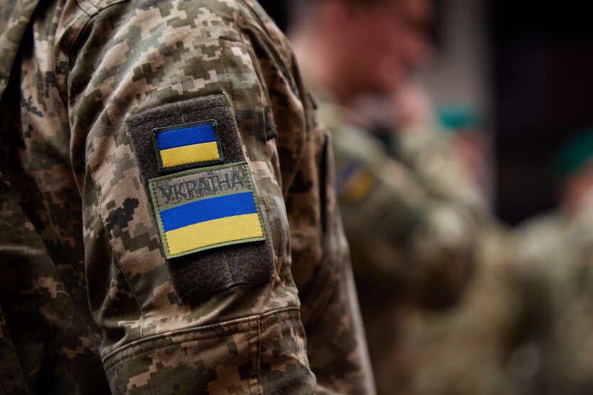 Officials in the Armed Forces of Ukraine - statistics and analysis