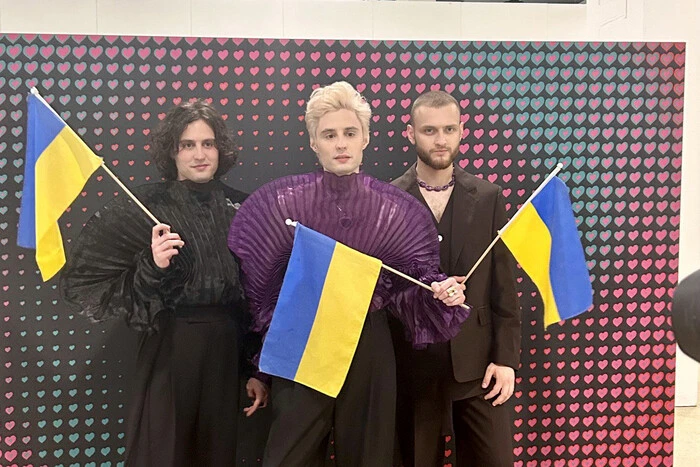 Die Band Ziferblat zeigte Bilder von ukrainischen Marken bei der Eröffnung von 'Eurovision 2025'