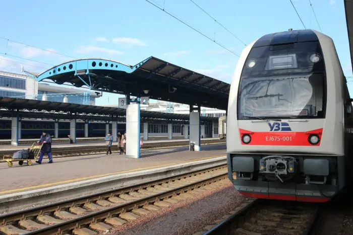 Внаслідок обстрілу Полтавщини затримані поїзди: які рейси постраждали