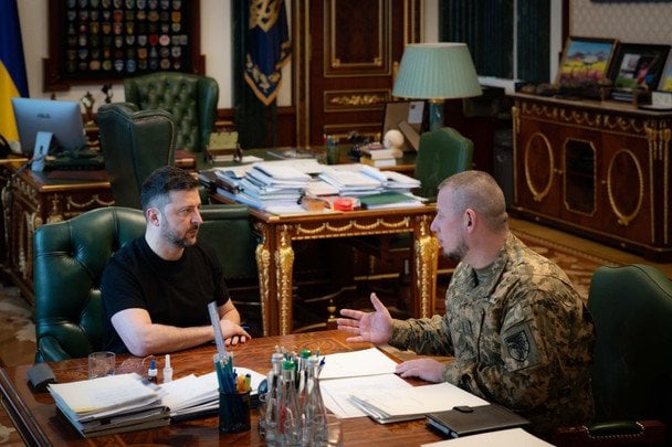 Зеленский на совещании о реформе ВСУ