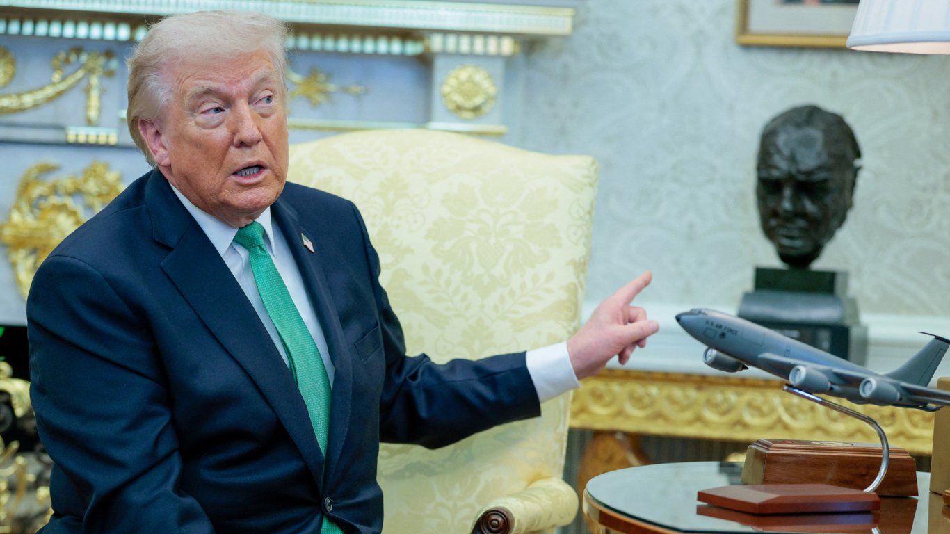Трамп погрожує знищити іранське родовище