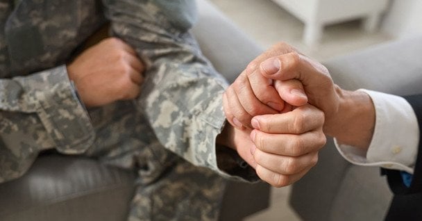 Jak rozmawiać z żołnierzami: ważne zasady dla każdego