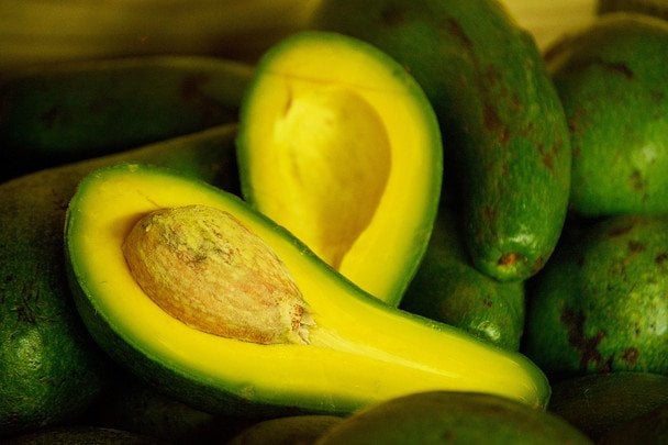 Dieta na płaski brzuch: 8 składników, które warto włączyć do menu