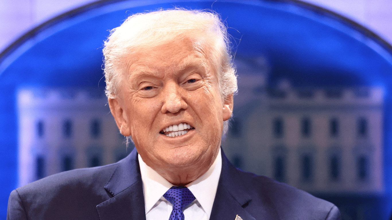 Новые тарифы Трампа: как 15%-ная пошлина на импорт отразится на глобальной экономике