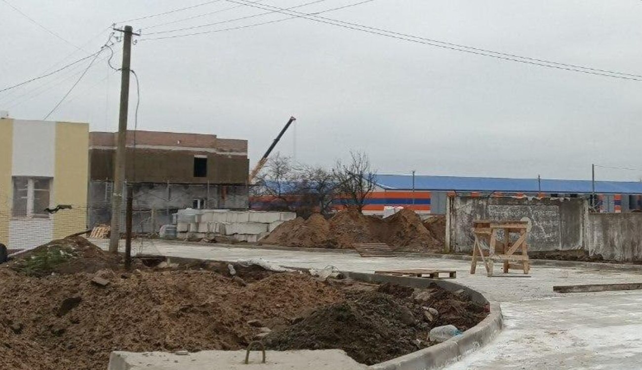 Будівництво військової бази в Росії