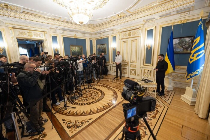 Зеленский: Россия финансирует войну за счет продажи газа и нефти