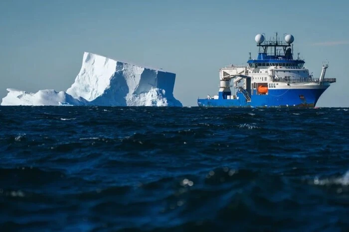 The underwater world of Antarctica with a unique flora