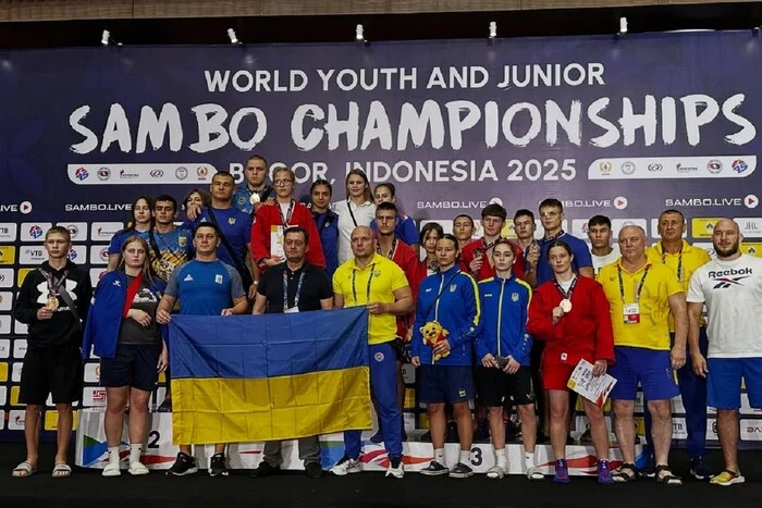 Українські самбісти завоювали 16 медалей на молодіжному чемпіонаті світу