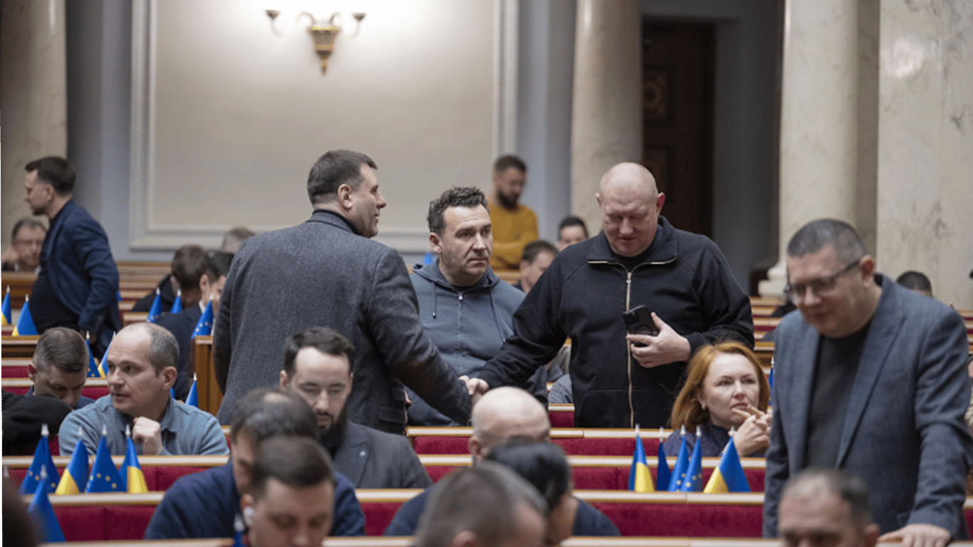 Wirus zaatakował parlament: ponad 38 osób w Sejmie Ukrainy zakażonych norowirusem