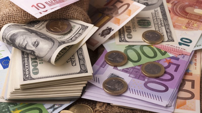 Dollar and euro exchange rates rising