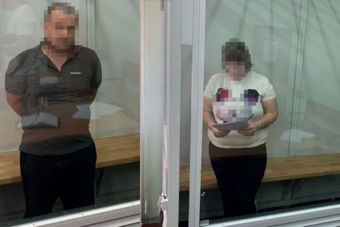 In Dnipropetrowsk werden Eltern wegen Mordes an ihrem Sohn vor Gericht gestellt: Das Kind wurde für gestohlenes Brot geschlagen