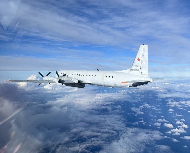 За сутки третий российский самолет направляется на вынужденную посадку: Boeing 757 с пассажирами на борту в Китае