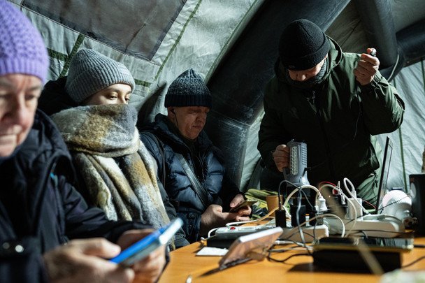 Удар по теплосетям: Киев и Харьков в морозы остались без отопления после атаки РФ