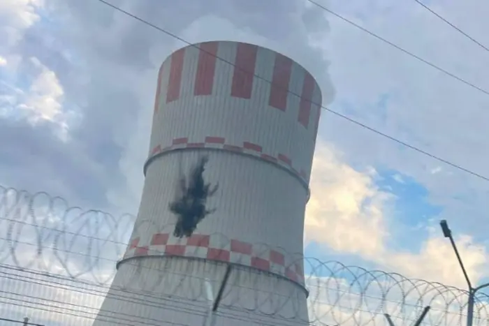 Dron uderzył w Nowoworoneską AEC: co się stało po detonacji drona