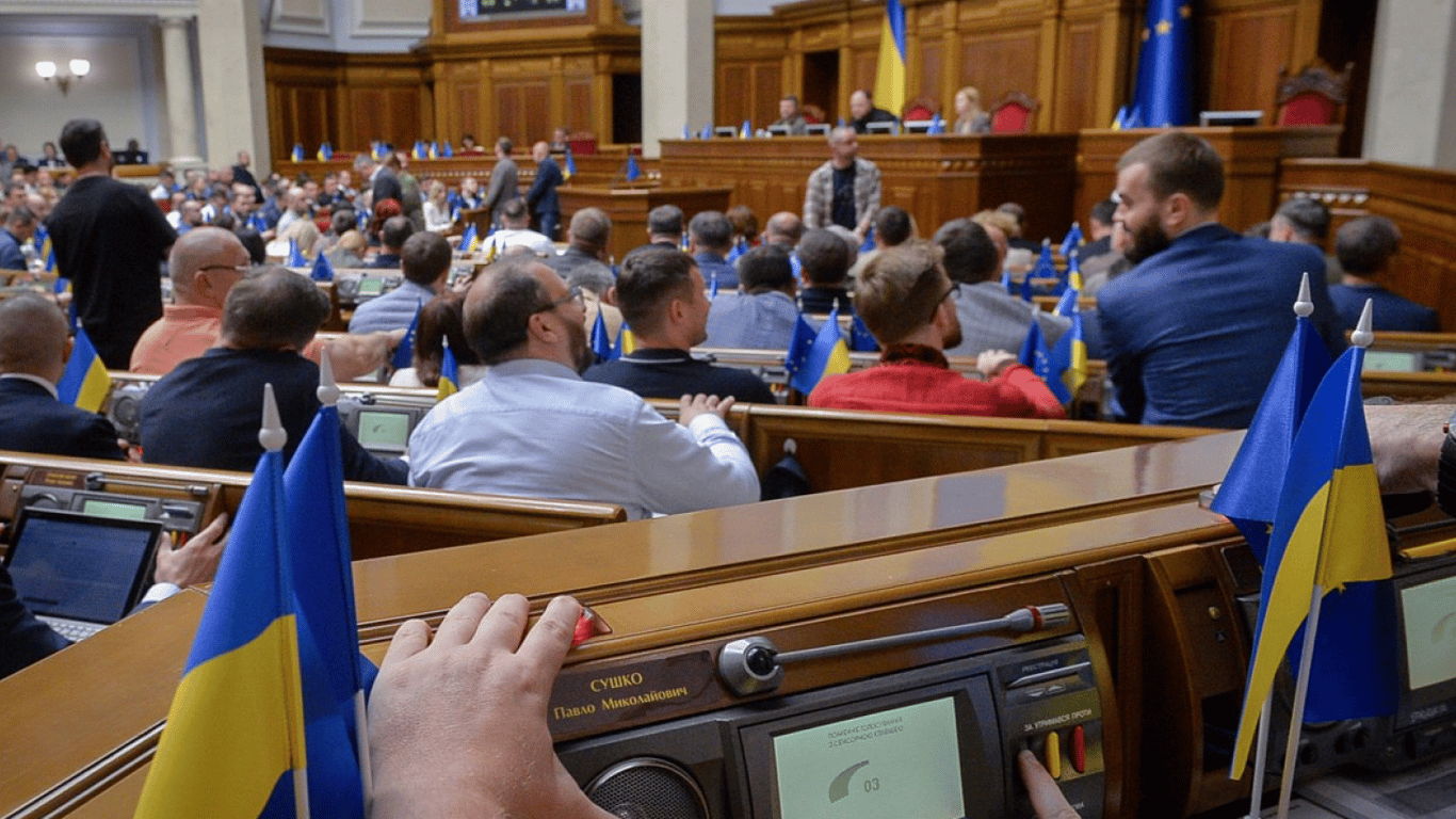 Нардепи обговорюють роботу Ради
