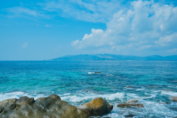 Гігантська підводна вирва у морі