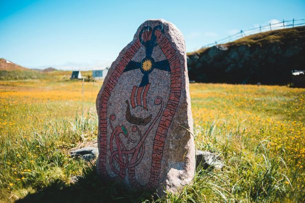 Rok 2026: Przewodnik runiczny dla znaków zodiaku