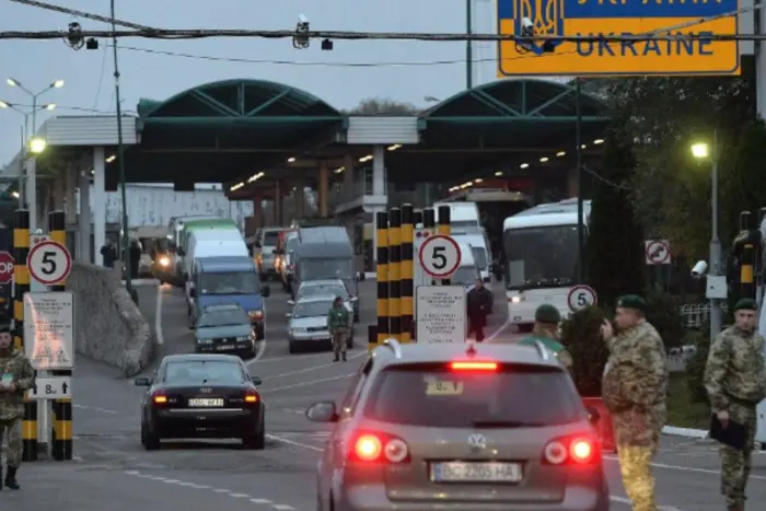 HAT RUSSLAND ÜBERWACHUNGSKAMERAS ZERSTÖRT, UM FÜR DIE UKRAINE AUSZUSPIONIEREN? REAKTION DER GRENZSCHUTZBEAMTEN