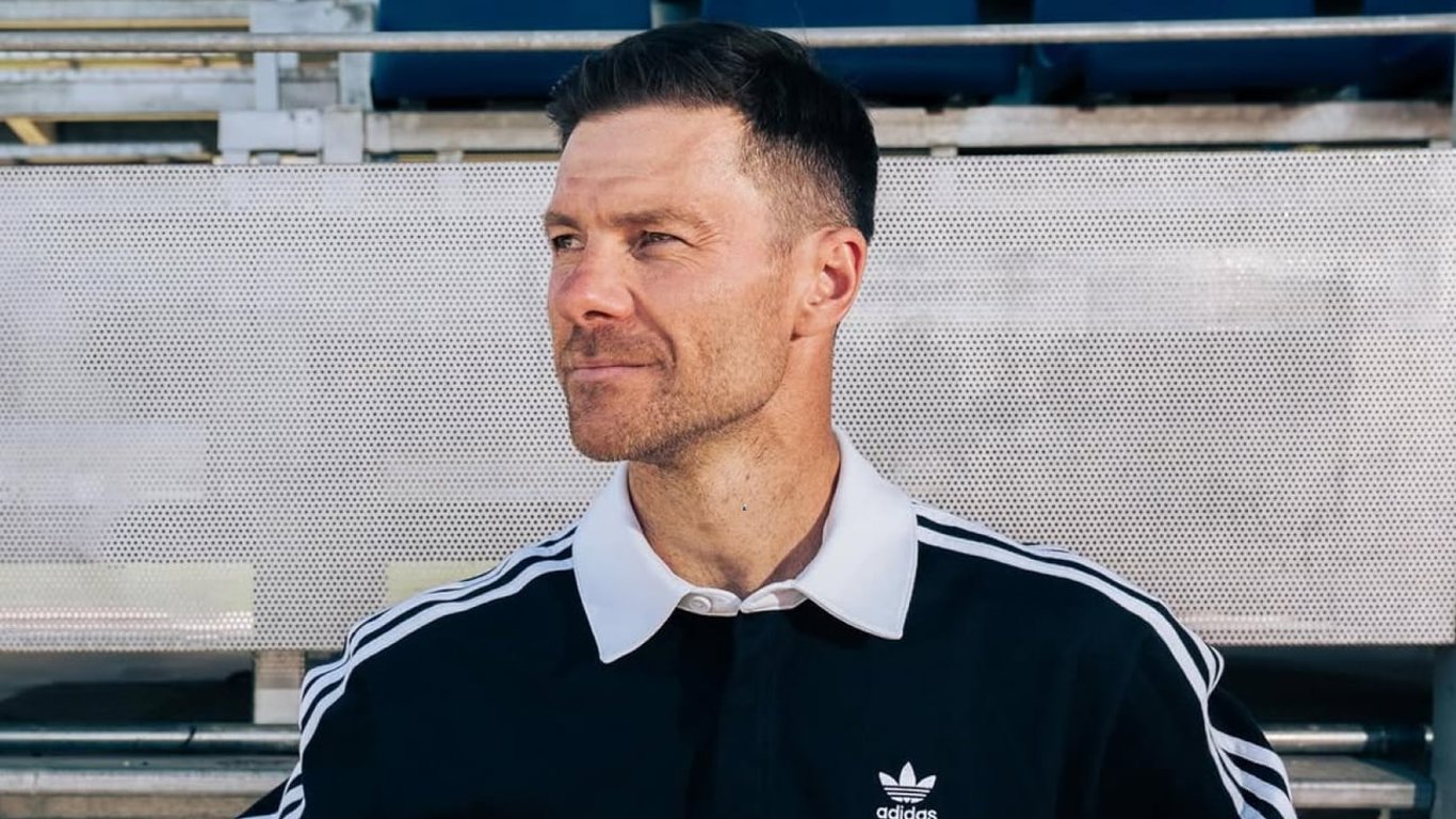 Xabi Alonso obejmuje ster Liverpoolu. Powrót legendy na Anfield w nowej roli
