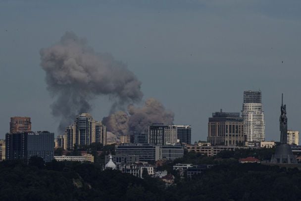 Руйнування в Києві після атаки