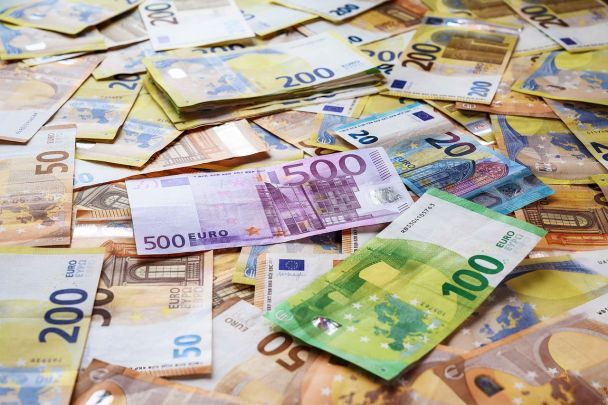 Первые транши от ЕС: когда Украина получит 90 миллиардов евро