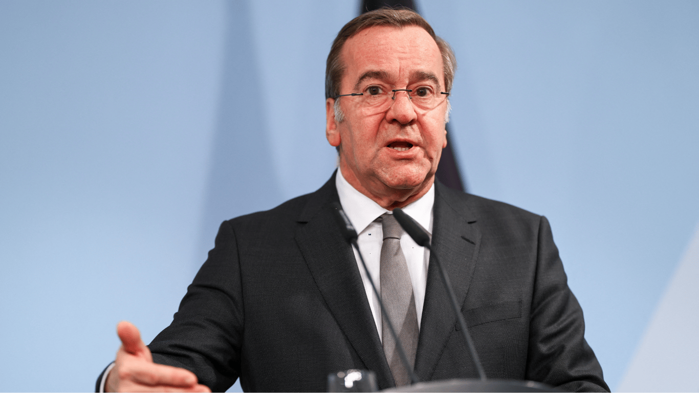 German Defense Minister on Ukraine