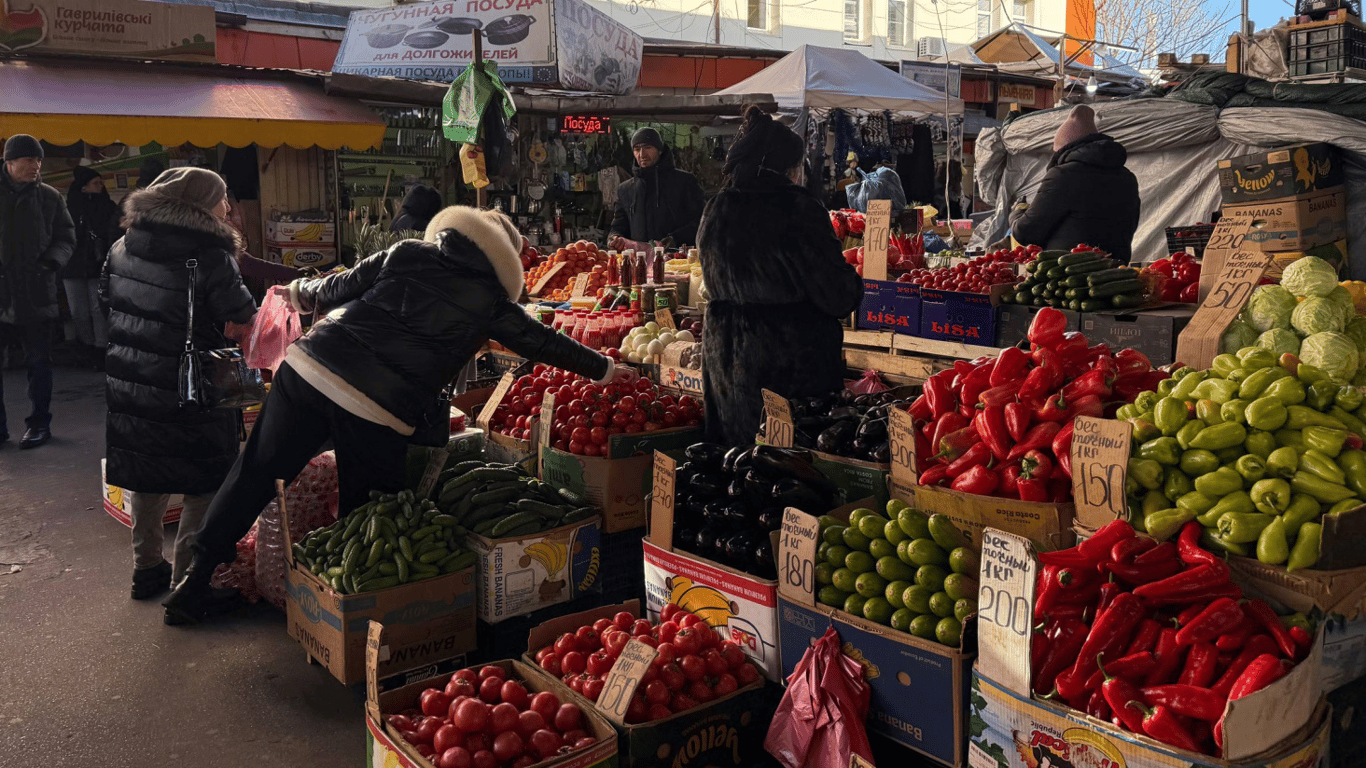 Цены на Привозе в мороз: как изменилась стоимость продуктов